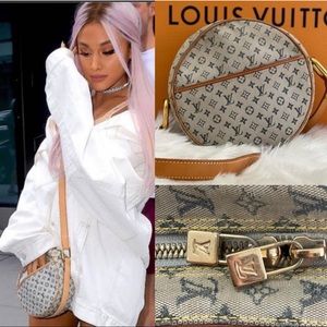 🦄✨RARE✨🦄 LV Jeanne GM Mini Canvas Round Pochette Bag Blue